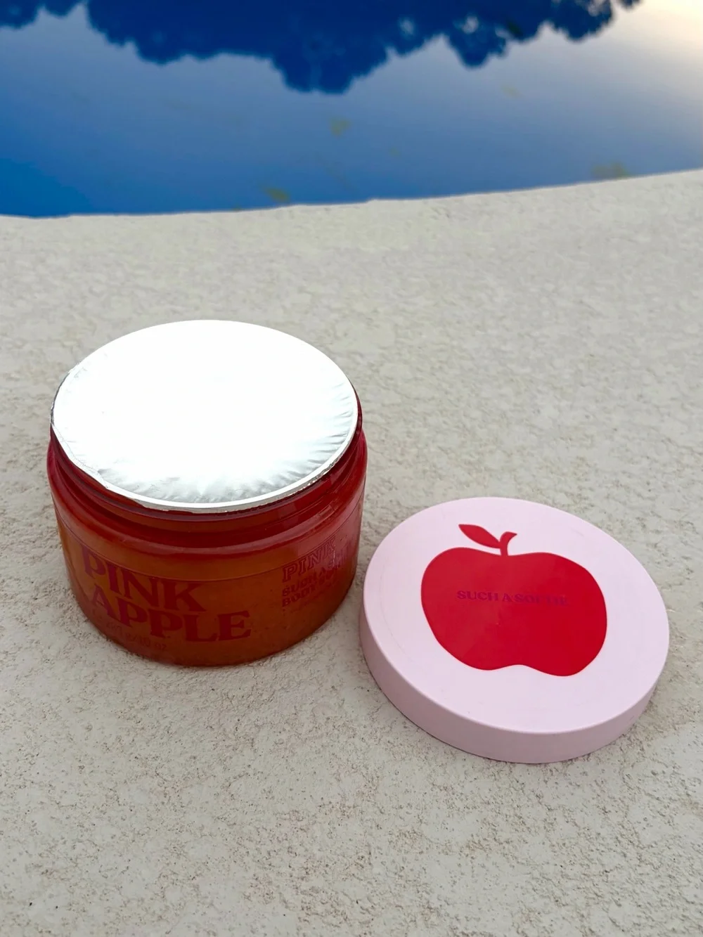 PINK Victoria’s Secret- PINK APPLE Such A Softie Body Scrub & Sugar Exfoliant